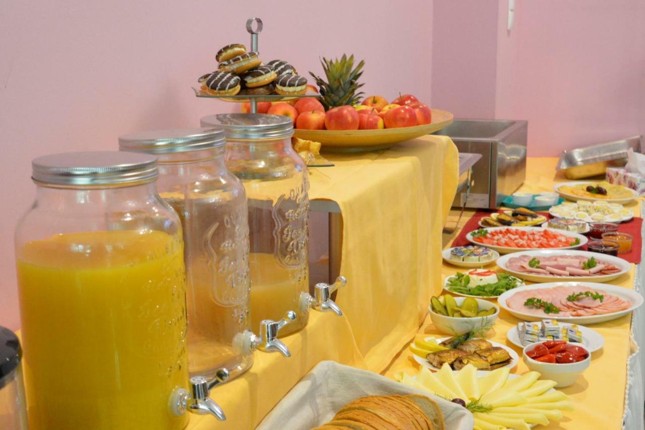 Floryda Jurata Bed & Breakfast Bagian luar foto